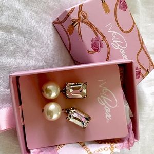 IVY BOX   NEW. Elegant earring